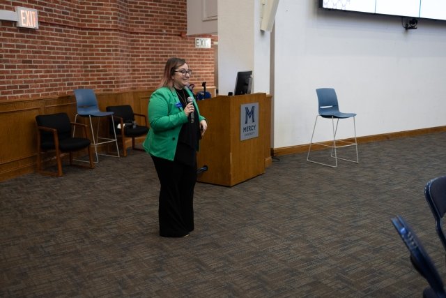 Lyn Leis, Mercy University, addresses attendees at WCA Workforce Development Committee meeting